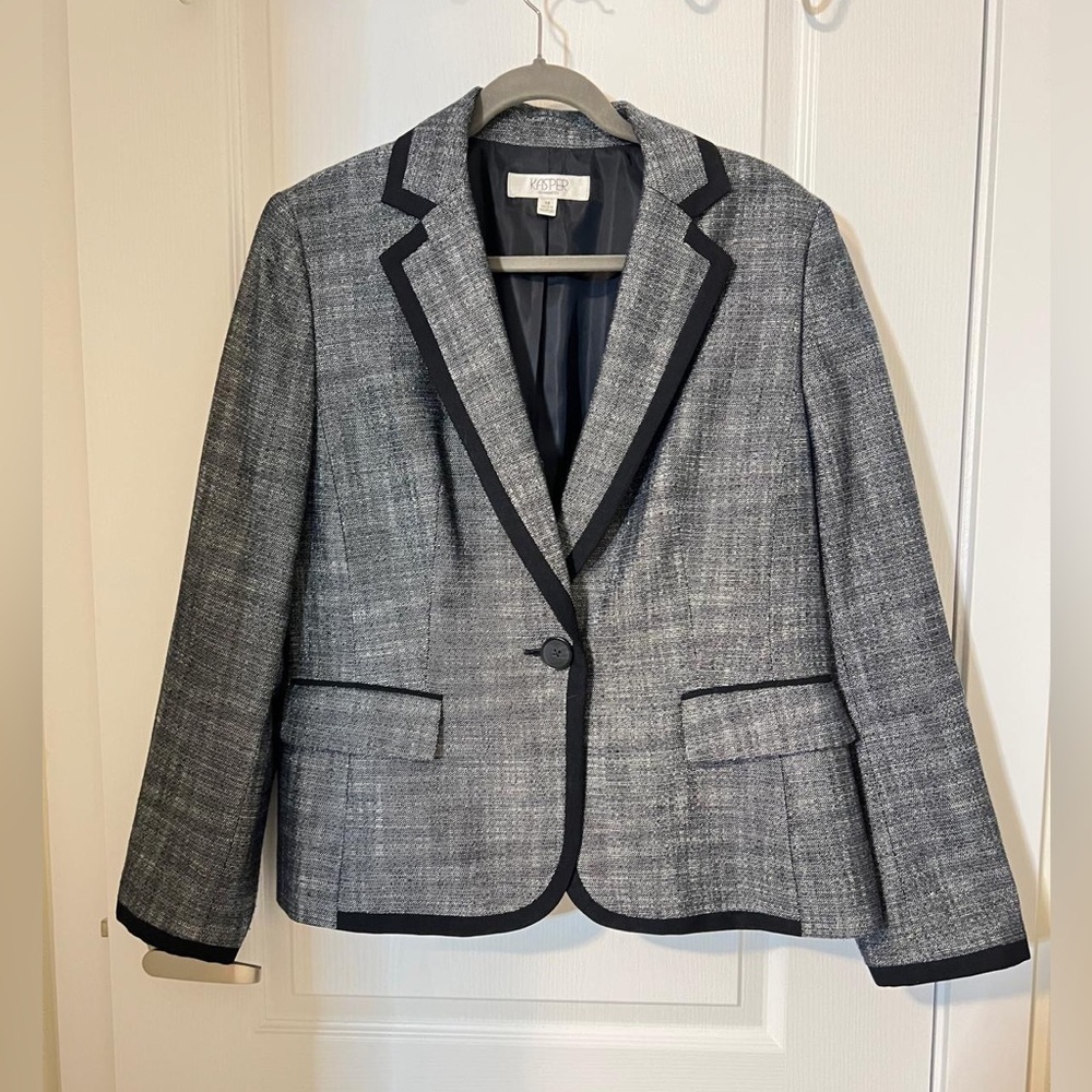 Kasper Women's Black and Gray Blazer